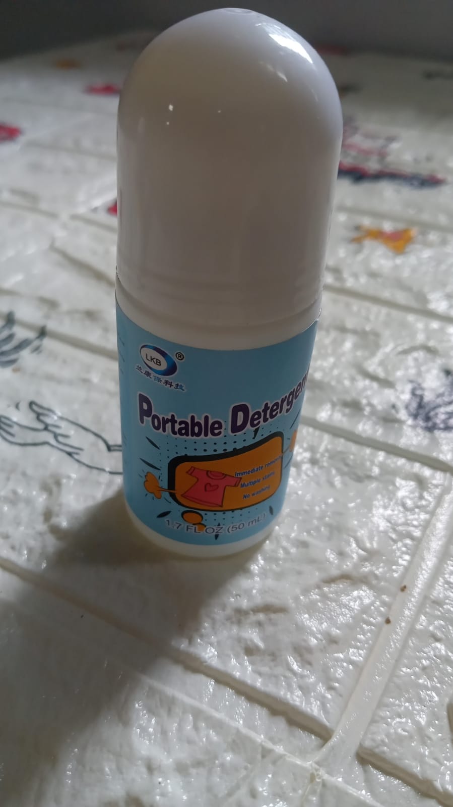 Clothes Stain Remover Bead Emergency Stain Rescue Roller Cleaner for Various Fabrics