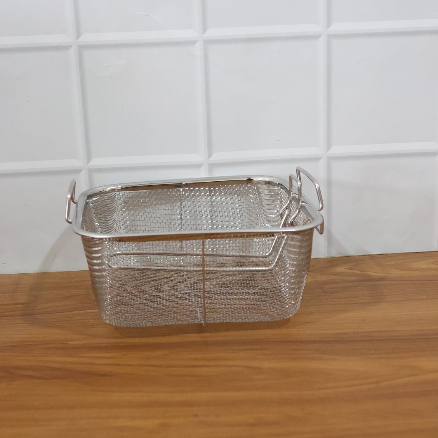 Professional deep fryer basket